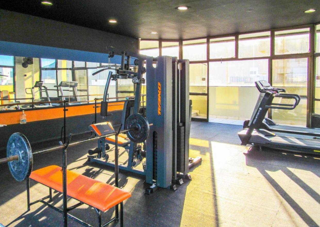 2 Dorm L Piscina L Sauna L Garagem L 200M Da Praia Das Pitangueiras Guarujá Exterior foto